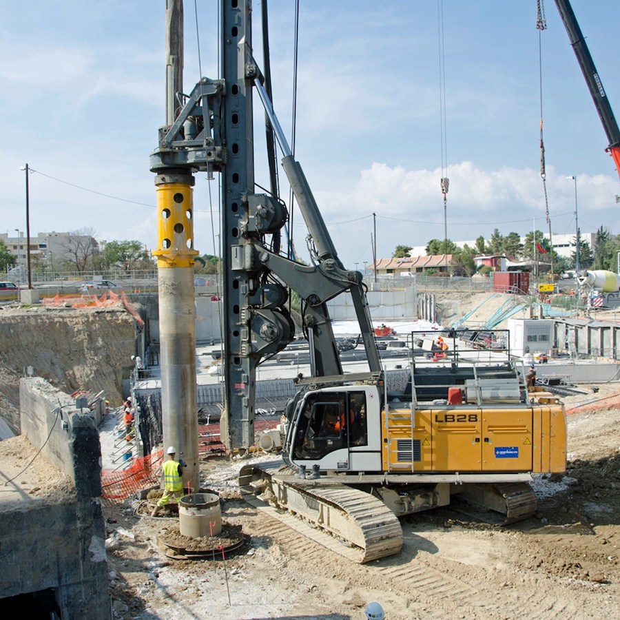 Photo credit: Liebherr anatomy of a barge